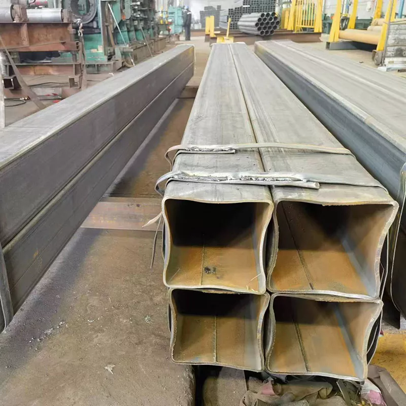 பெரிய காலிபர் கருப்பு செவ்வக குழாய்