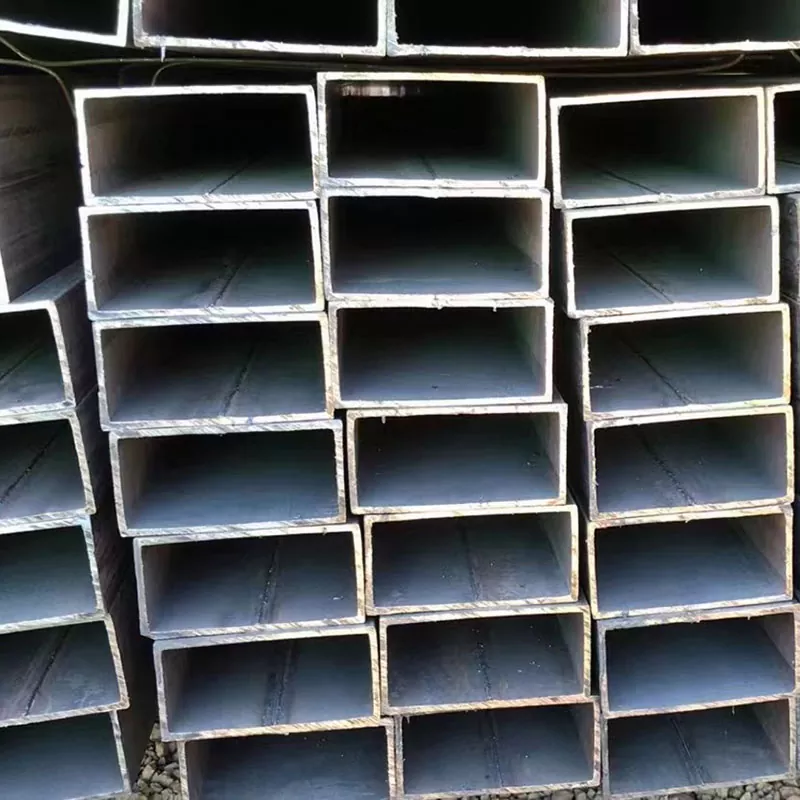 மெல்லிய சுவர் கொண்ட கருப்பு செவ்வக குழாய்